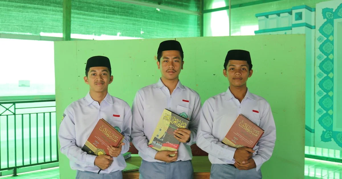 Cara Membuat Presentasi Materi Tafsir yang Menarik dan Ilmiah