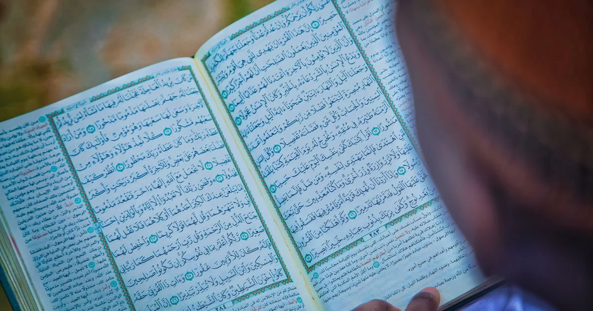 Panduan Praktis Cara Menentukan Topik Makalah tentang Al-Quran bagi Mahasiswa